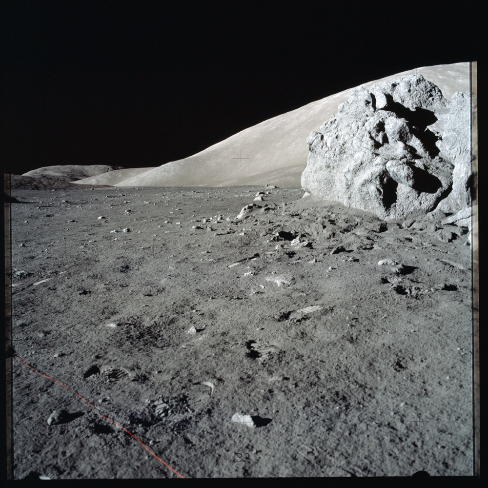 AS17-147-22560