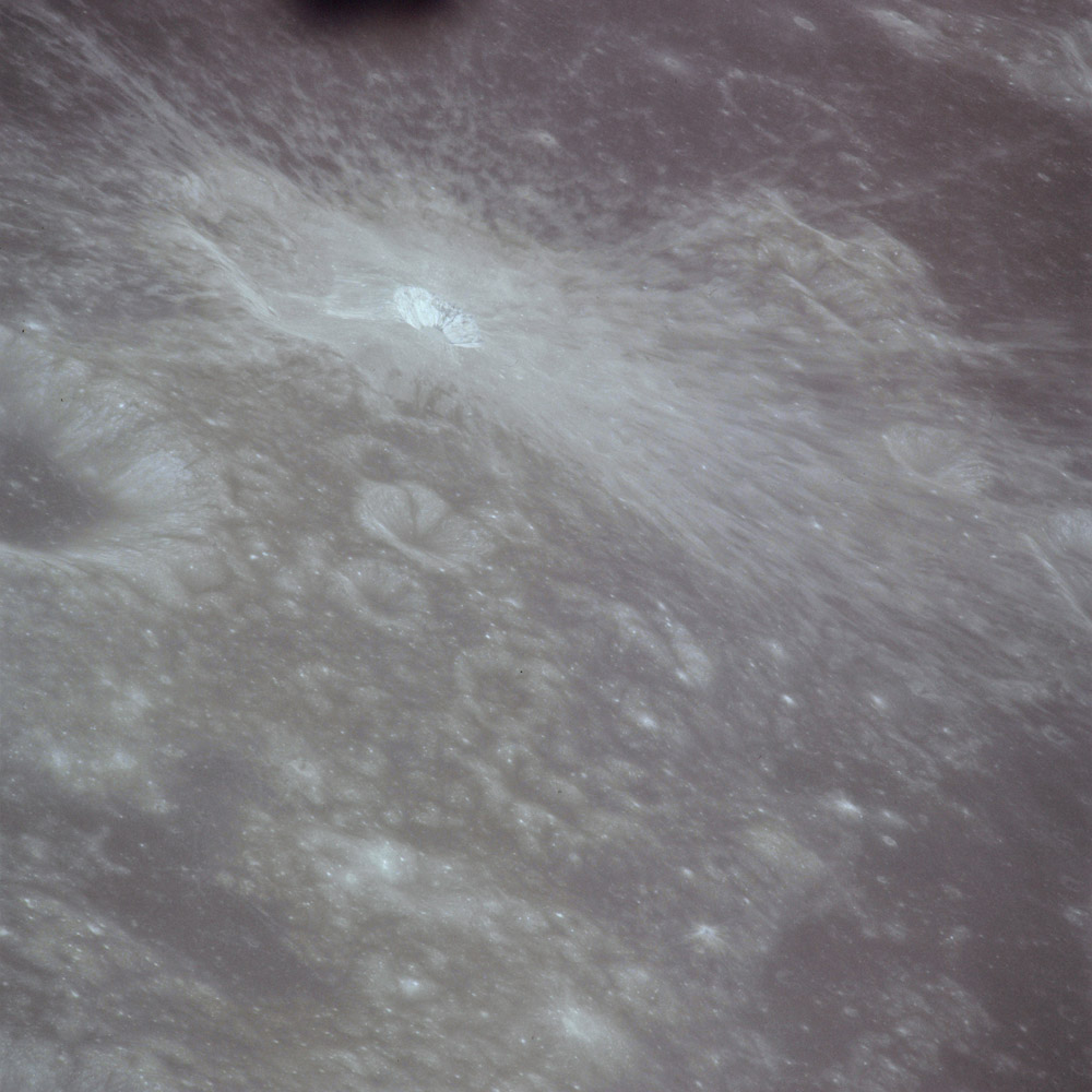 AS17-151-23261