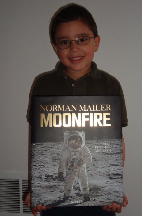 Christian with the Spanish Edition of Moonfire