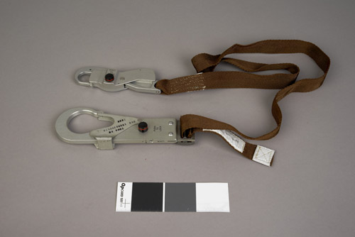 LY
                  NASM Conservation Photo Waist Tether