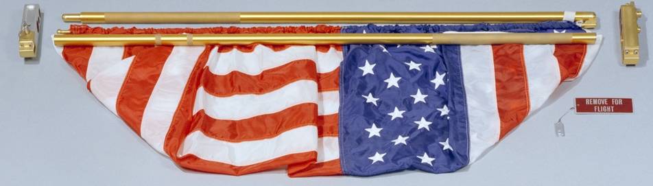 Pre-flight image of
an Apollo flag assembly, from Platoff's article